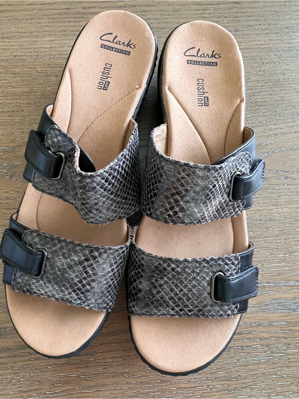 Clarks Charcoal Grey Snake-Print Double-Strap Slide Sandals Size 11 - Picture 2 of 8